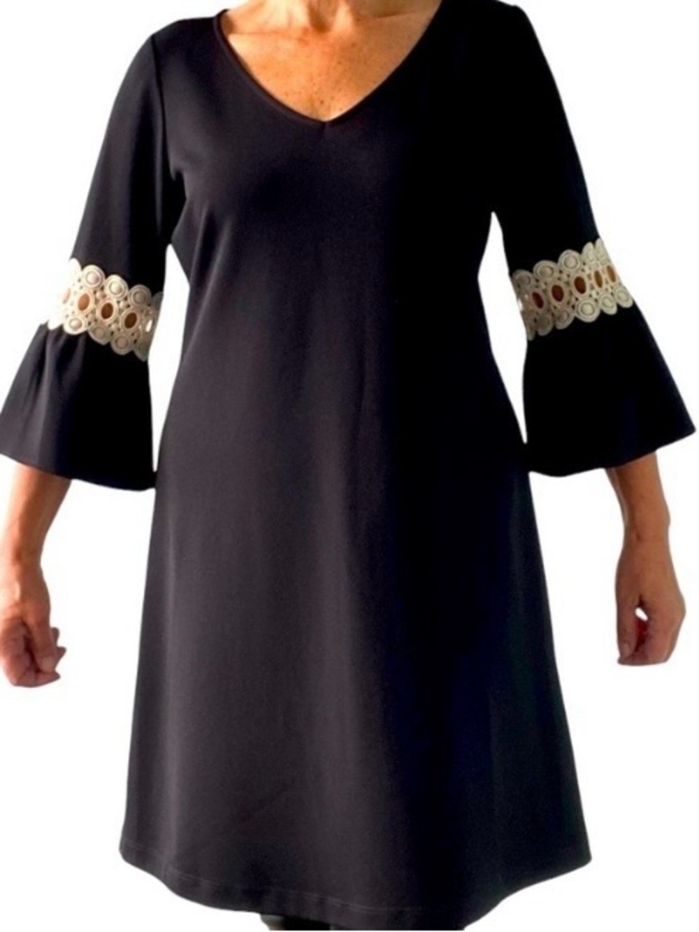Neiman Marcus black A-line dress perfect condition very flattering cut Size 10 - Picture 2 of 9